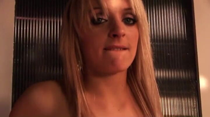 CBD Media: Clubbesitzer ficken seine jungen stripper mit dicken titten