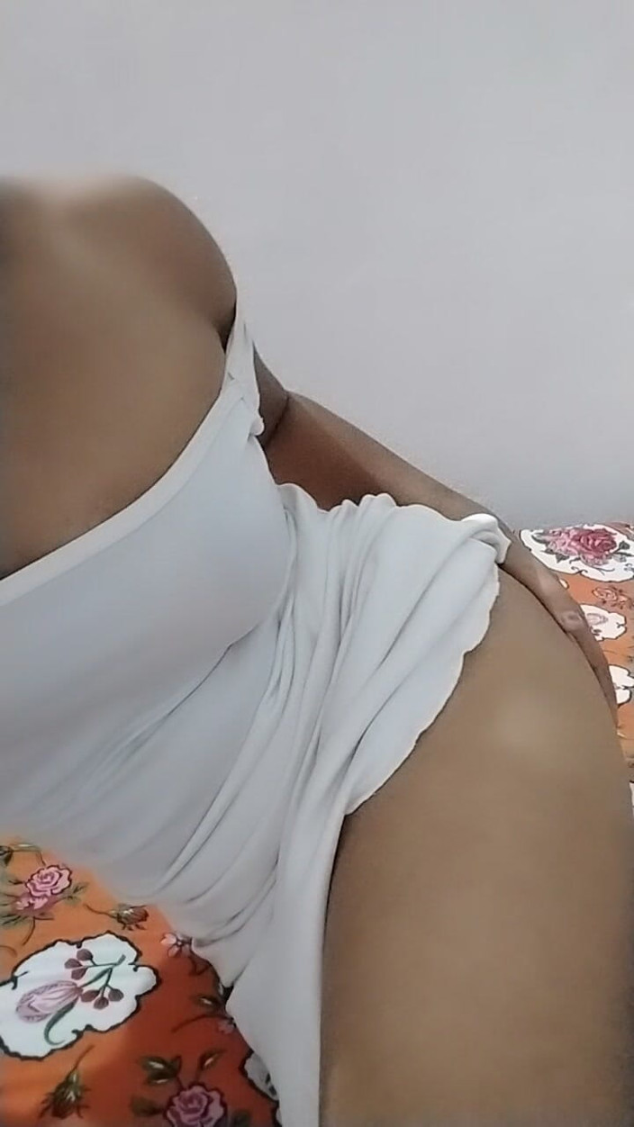 Indian nude baby video: Hintli kız seks videosu