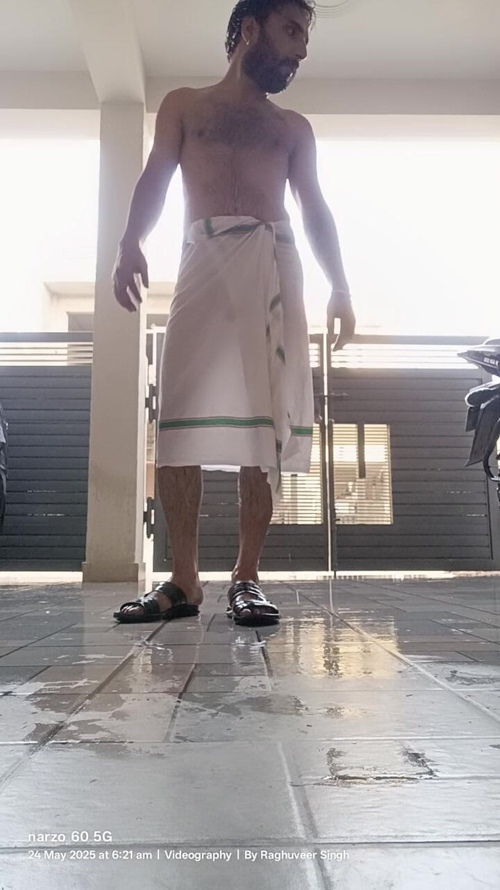 Rajasthani-old-lover: Ayah tiri India menikmati mandi dan kongkek ayah tiri jiran