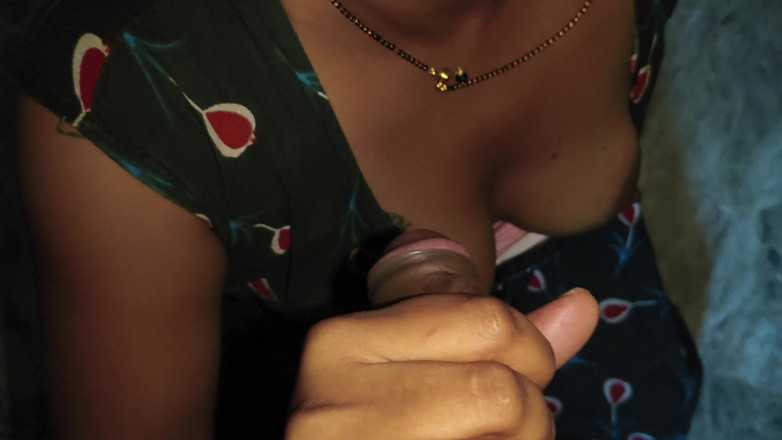 Dreamguys: Indian Hot Sexy Wife in Good Mood to Take Cock...