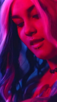 Lesbian nakal lagi asik menggelitik sampai orgasme