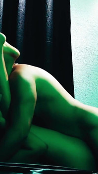 ฉันเย็ดนางแบบชุดแดง Temptation (astridesben) จนแตกคาหี