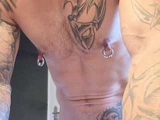 Sexydick: Ochtendroutine in een badkamer
