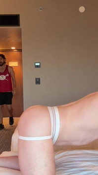 Nevlastní bratr čeká zadek v jock raw bez sedla
