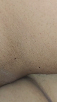Un ménage a trois con un'amica di una moglie locale.