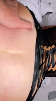 Coppia amatoriale fa sesso anale profondo con maschi pov