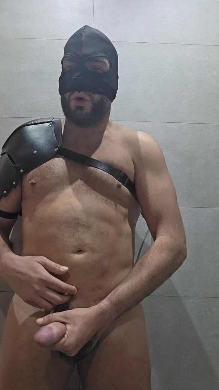 Jorge Shadow: Mascherato. Tutti scoperti