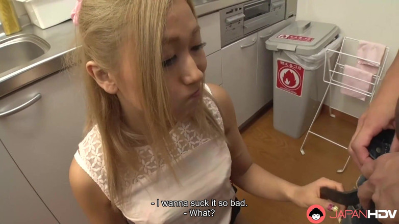 Japan HDV: Japanese Mary Hayakawa and her lover fuck in the kitchen