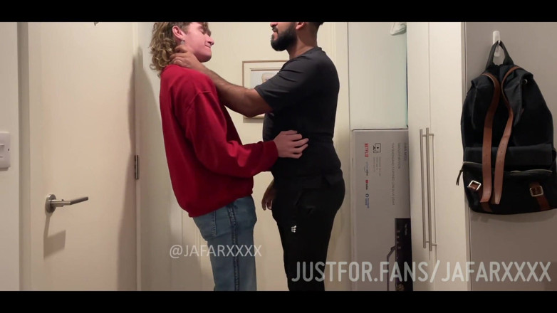 Jafar: Stepdaddy Throatfucking White Fag