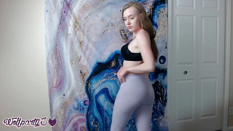 Dahlia Wolf: Provando i leggings