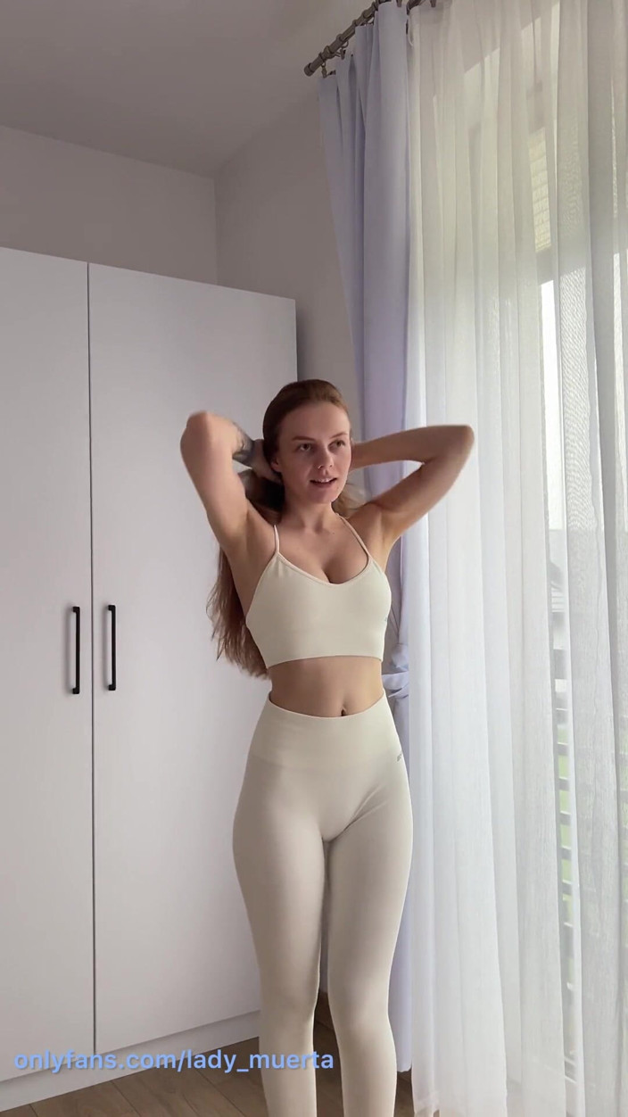 LadyInBad: Irská plachá dívka od vedle pomalu se svléká a ukazuje...