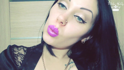 Goddess Misha Goldy: Lips and kisses