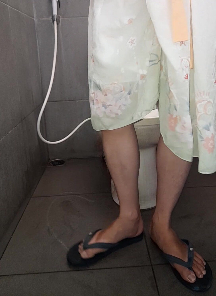 Naomisinka: かわいい中国の漢服ドレスを着た女装家