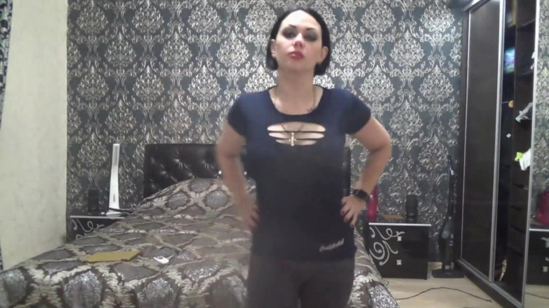 Goddess Misha Goldy: Upokorzenie, kult bicepsa, kult bogini dla ciebie! Słuchaj portfela!