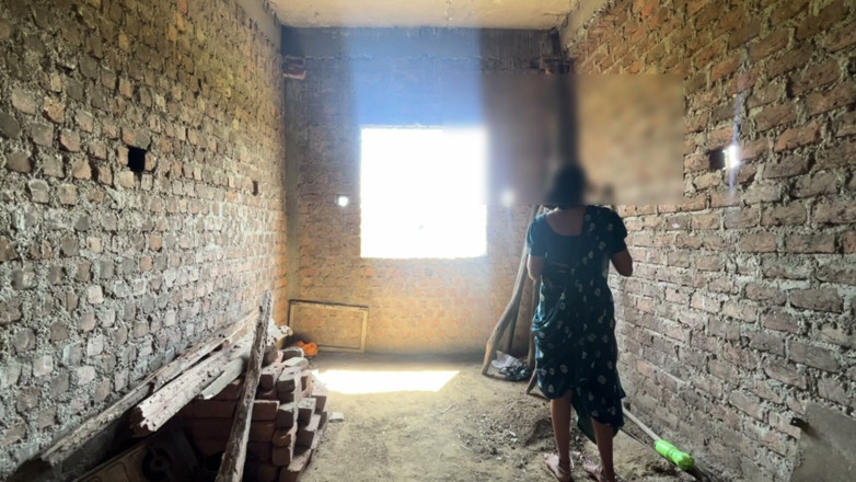 Ritu: Tiada Orang Lain Di Sekitar Untuk Ritu Bhabhi, Jadi abang...