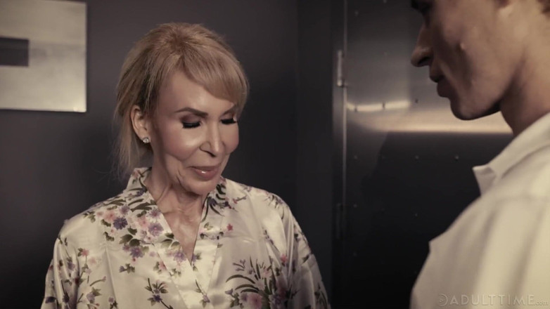 Adult Time: Tempo para adultos - Lauren, viúva de Eric, abre as pernas...