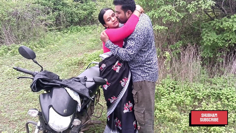 Kavita _zawazawi: 彼氏とインディアンジャングルファック