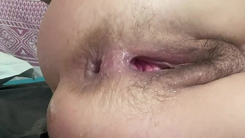 Mary Di: Vagina fistet und anale penetration. Squirting-orgasmus von behaartes analloch.