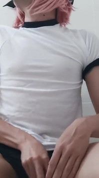 Femboy s růžovými vlasy se udělá dvakrát pro tebe