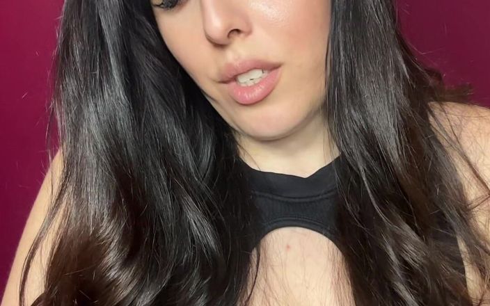 Young_strawberry: Provocarte con mis grandes tetas quiero seducirme