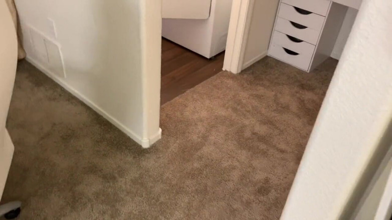 Cyndi Cynful Sinclair: Foot job surprise