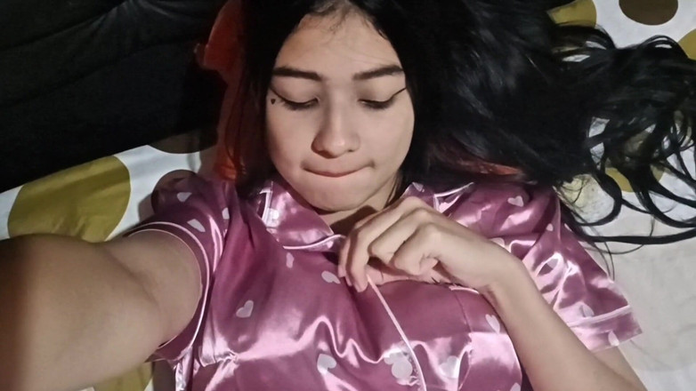 Yulieth Gomez: Masturbace Detailní záběr na Mokrou kundičku