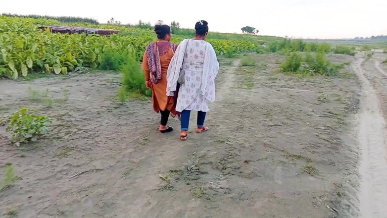 Hoktoml99: Rakib69 _ बांग्ला देसी आउटडोर गांव 3 कुछ एमएमएस हॉट