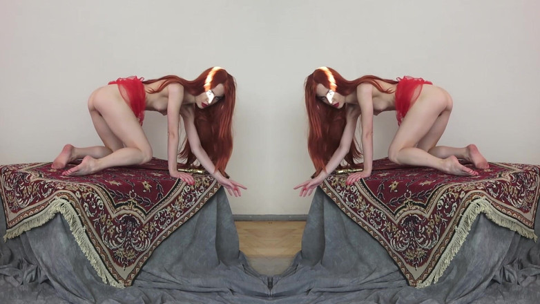 Faith Eros: Мачуха ловить твою крихітну кліцію - приниження від мастурбації