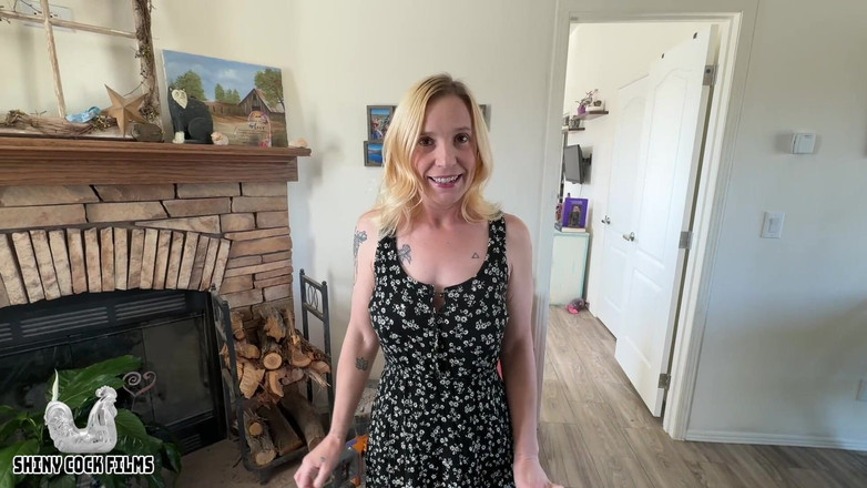 Shiny cock films: Making Out with My Best Friend's Stepmom - Jane Cane, Shiny...