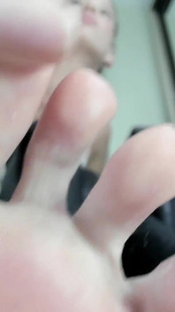 Dusty Toes