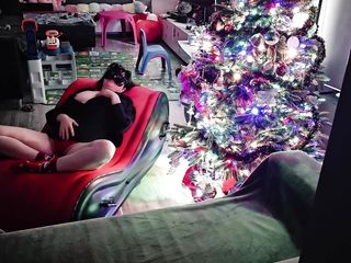 Ogya couple: The Girl Wants the Dick with Christmas Lights