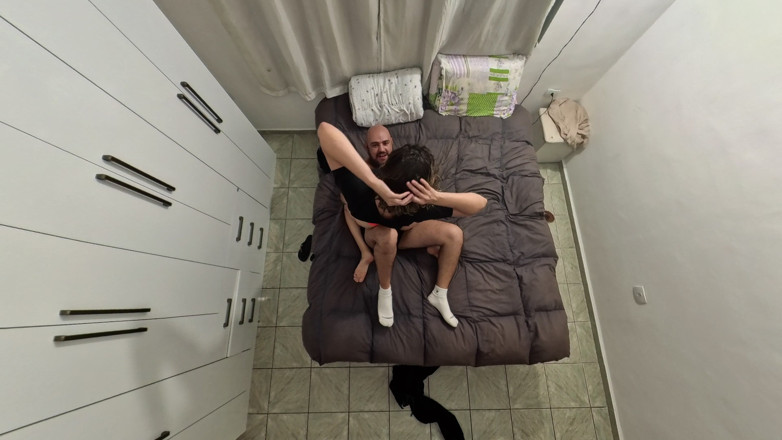 Victor SweetCoupleStories: เพื่อนเล่นต่อสู้ทางรีโมตทีวีและจบลงด้วยเย็ด