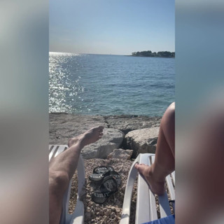 Spuirtcouplexxxx: Footjob on the beach of Vallarta