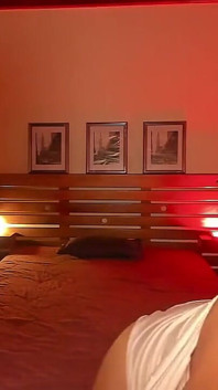 Femboy, ein sehr infernaler und sinnlicher Engel