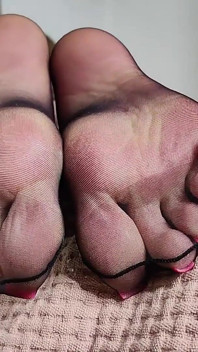 Taquinage en nylon pur - vous n’avez le droit de regarder