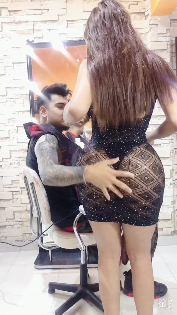 Barbietransxxxx: 色情剪辑后的热辣客户