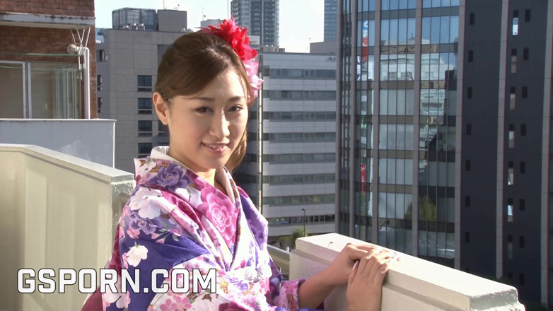 Go Sushi: Japanese threesome MFM fucking a sexy teen with kimono