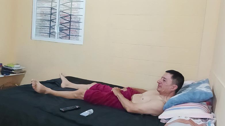 BigAssStepmom2: Děvka macecha je najatá starým mužem a šukají lahodný, skutečný domácí...