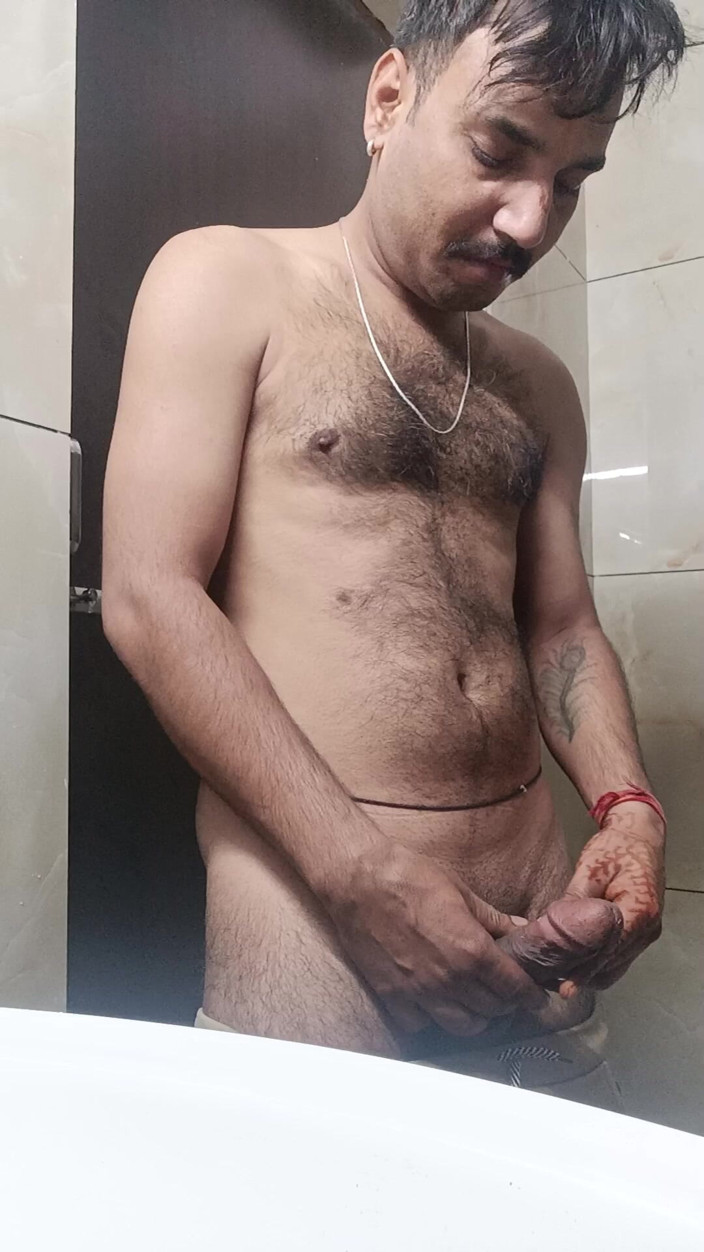 Rajasthani-old-lover: Indian Desi Man Enjoy Shower and Masterbation Show with Neighbour...