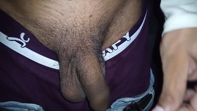 Om Kumar: Jongen video sexy dorp