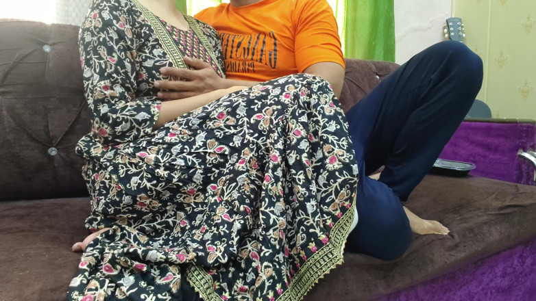 Hornycouple149: La matrigna rallegra il figliastro arrabbiato