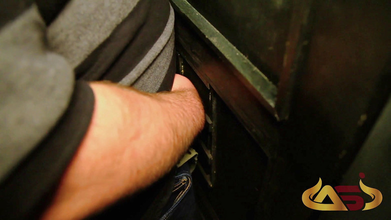 Adventures of Sara Jane: 輪姦を罰する-従順な栄光の穴ふしだらな女妻