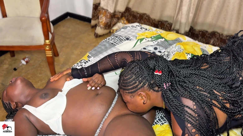 Magiksex1: Sexy Black Lesbians Finger Fucking Each Other!