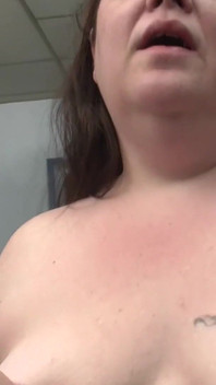 Amazinbg iri güzel kadın büyük yarağı yutuyor 4860