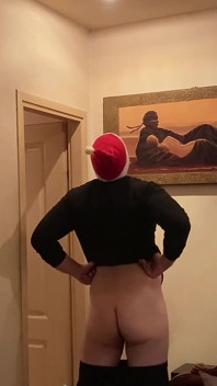 Homem Adulto Exibe Sua Bunda