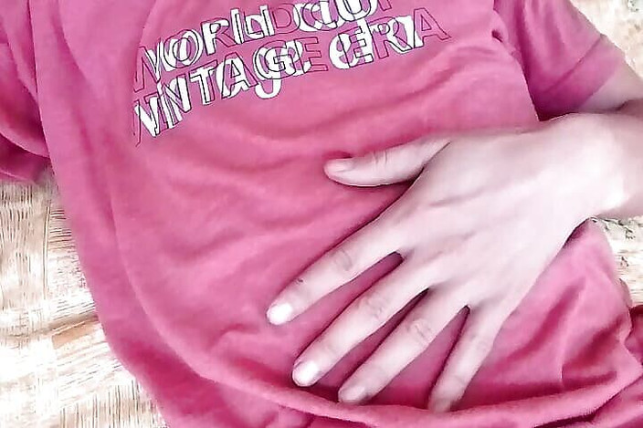 Gangbang straight: Nhìn thấy bộ ngực của nữ hoàng đang được xoa bóp