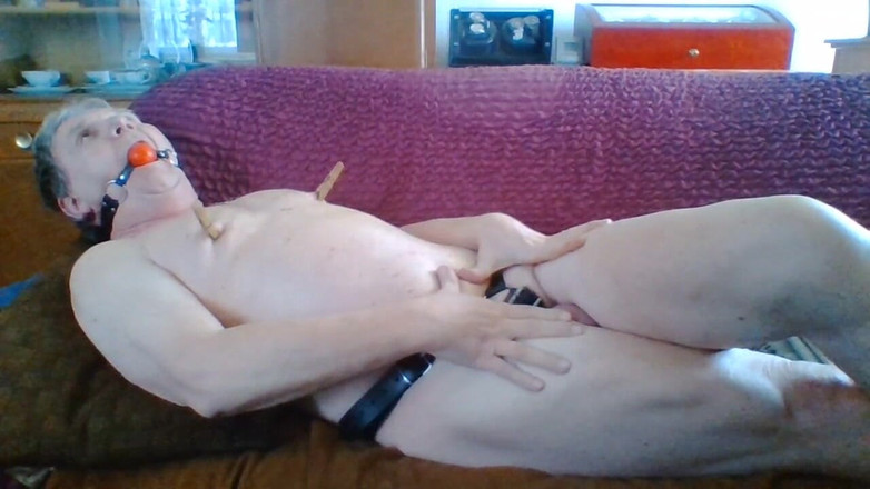 Andi Geil: Mi sego con un bavaglio in bocca e con un...