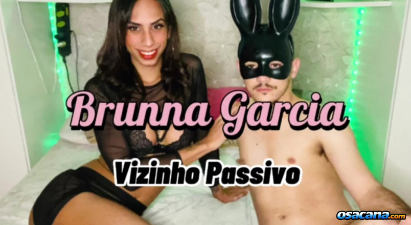 World Tranny: Shemale Zakar Besar Makan Punggung Lelaki Muda