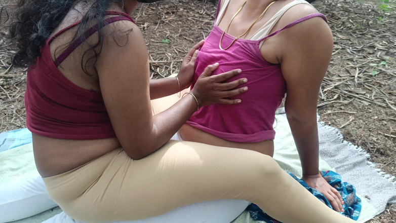 Inba: Outdoor Lesbian