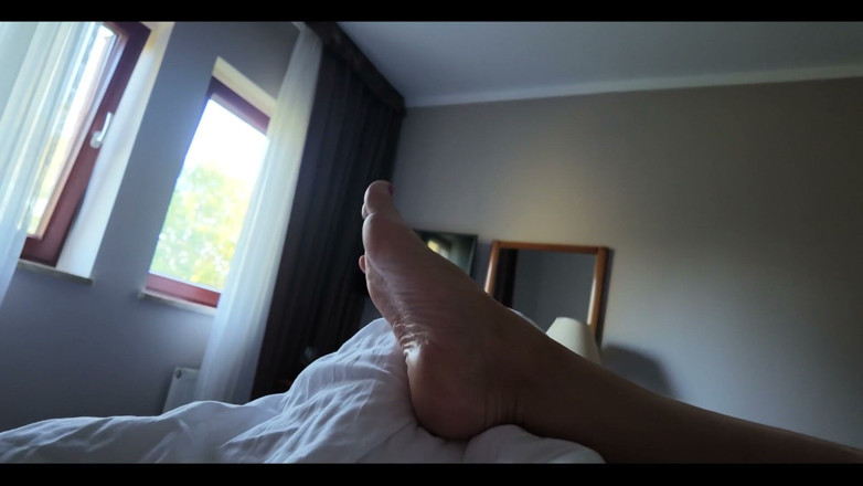 Dominatrix Miss Patricia Stark: Feet at Morning